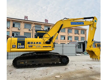 Lintekskavaator KOMATSU PC200-6