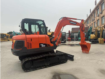 Lintekskavaator Original Top Sale High Performance Slightly Used Doosan Dx60 Dx75 Dx80 Tracked Excavator for Landscaping in Shanghai: pilt 5