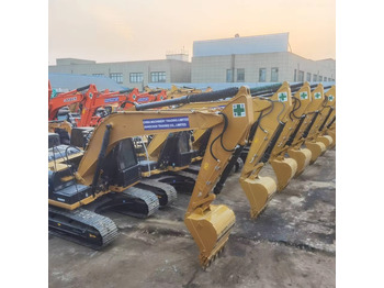 Ekskavaator CATERPILLAR 320D2