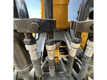 Ekskavaator Used Excavator for Sale Sany Sy215C From Japan Contact for More Excavator: pilt 4