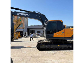 Ekskavaator HYUNDAI