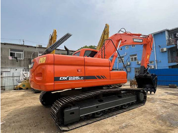 Lintekskavaator Used excavator doosan dx60  excavators earth-moving machinery doosan dx60 dx80 dx75 dx225 for sale: pilt 3