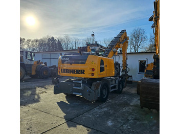 Ratastel ekskavaator LIEBHERR LH 22 M