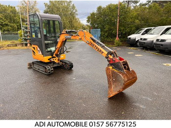 Miniekskavaator CASE