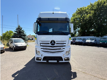 Külmutiga veoauto MERCEDES-BENZ Actros 1842