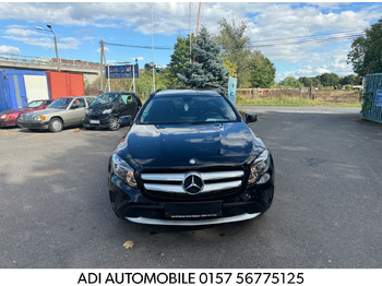Sedaan MERCEDES-BENZ