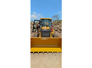 Uus Ekskavaator-laadur CATERPILLAR 424: pilt 4