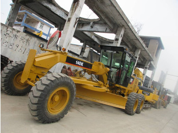 Teehöövel CATERPILLAR 140K