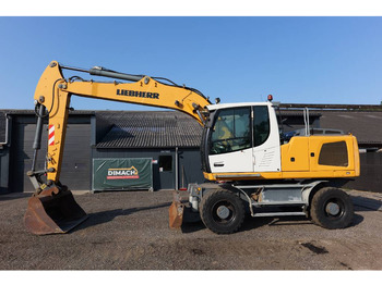Ratastel ekskavaator LIEBHERR