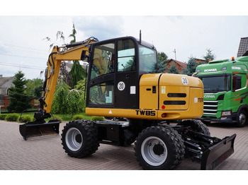 Ratastel ekskavaator TEREX