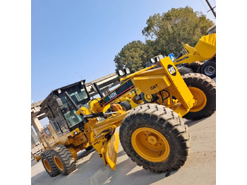 Teehöövel CATERPILLAR 140H