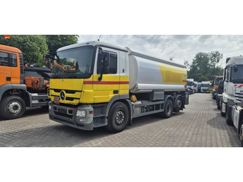 Tsisternauto MERCEDES-BENZ