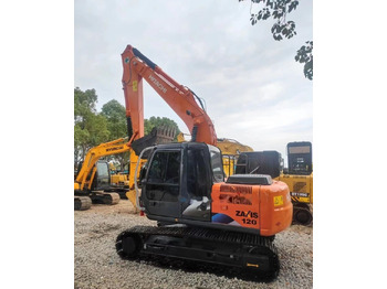 Lintekskavaator Hitachi ZX120: pilt 3