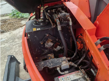 Miniekskavaator HITACHI ZX55