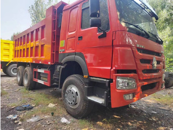 Kallurauto SINOTRUK HOWO