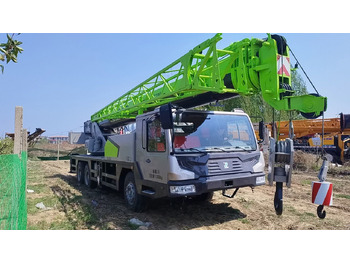 Autokraana ZOOMLION ZTC300V