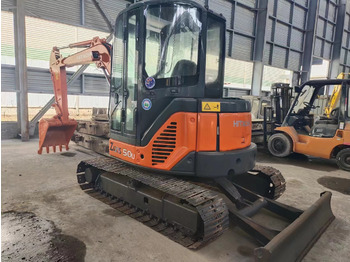 Miniekskavaator HITACHI ZX50U: pilt 2