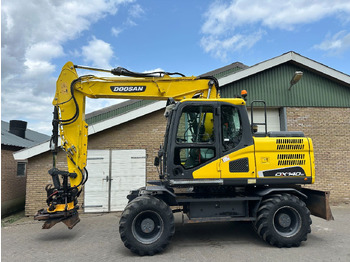 Ratastel ekskavaator DOOSAN DX140W-5