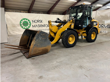 Rataslaadur CATERPILLAR 908M
