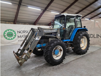Traktor FORD