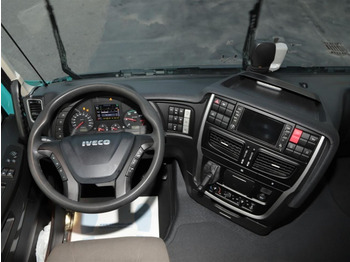 Interior photo 1: Sadulveok IVECO Stralis AS440S48T/FP-LT XP