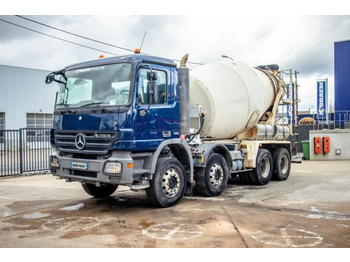 Autobetoonisegisti MERCEDES-BENZ Actros 3241