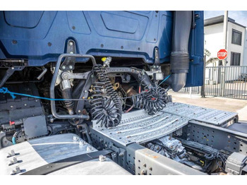 Sadulveok Mercedes ACTROS 1848 LS: pilt 5