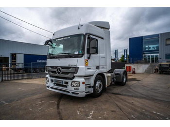 Sadulveok MERCEDES-BENZ Actros 1844