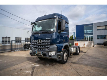 Sadulveok MERCEDES-BENZ Actros 1843