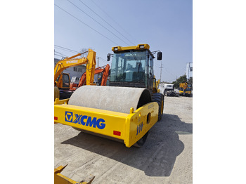 Tihendaja XCMG XS223J used xcmg road roller: pilt 3