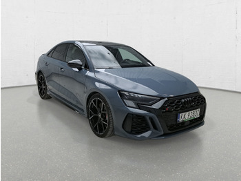 Sedaan AUDI