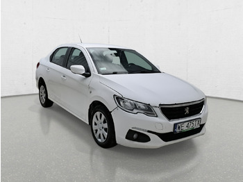 Sedaan PEUGEOT