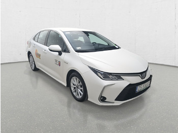 Sedaan TOYOTA