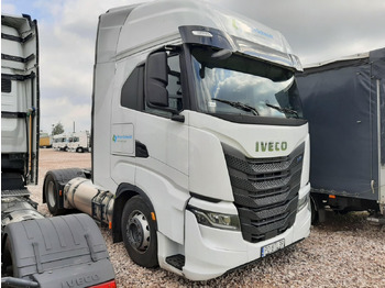 Sadulveok IVECO S-WAY