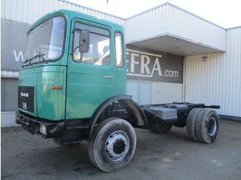 Kabiinišassiiga veoauto MAN