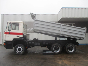 Kallurauto MAN 26 322 ZF Manual , 6x4 , 3 way tipper , Spring suspension: pilt 2
