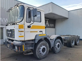 Kabiinišassiiga veoauto MAN 35.364