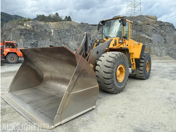 Rataslaadur VOLVO L220E