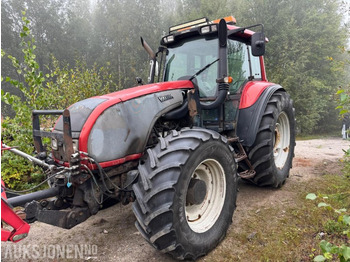 Traktor VALTRA T190