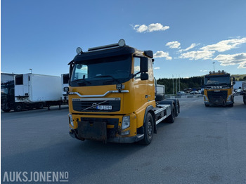 Kabiinišassiiga veoauto VOLVO FH 460