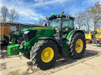 Traktor JOHN DEERE 6210R