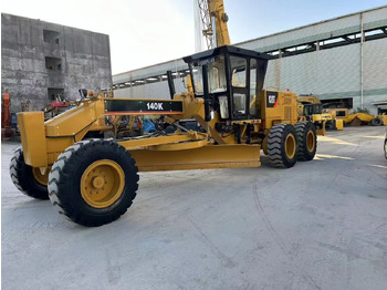 Teehöövel CATERPILLAR 140K
