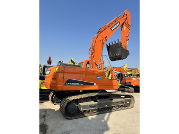 Lintekskavaator DOOSAN DX225LC