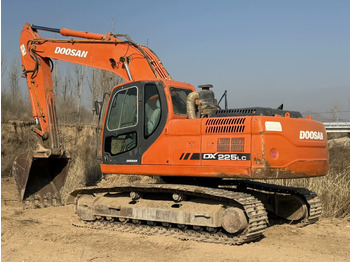 Lintekskavaator DOOSAN DX225LC