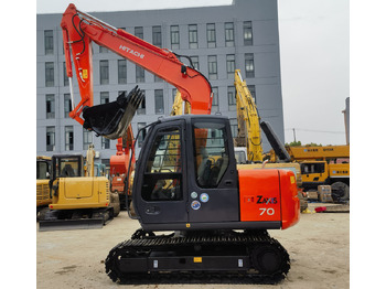 Miniekskavaator Hitachi  ZX70 Excavator: pilt 3
