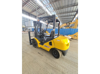 Diiseltõstuk KOMATSU