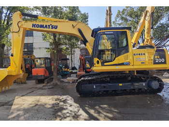 Lintekskavaator KOMATSU PC200-8