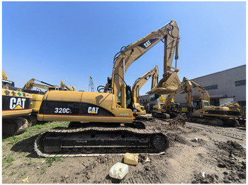 Lintekskavaator CATERPILLAR 320DL