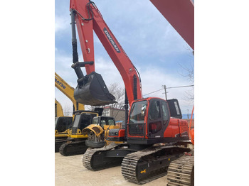 Lintekskavaator DOOSAN DX225