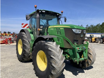 Traktor JOHN DEERE 6210R